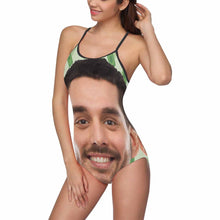 Kundenspezifischer Komisch Gesicht Grün Hintergrund Damen Slip Einteiler Badeanzug