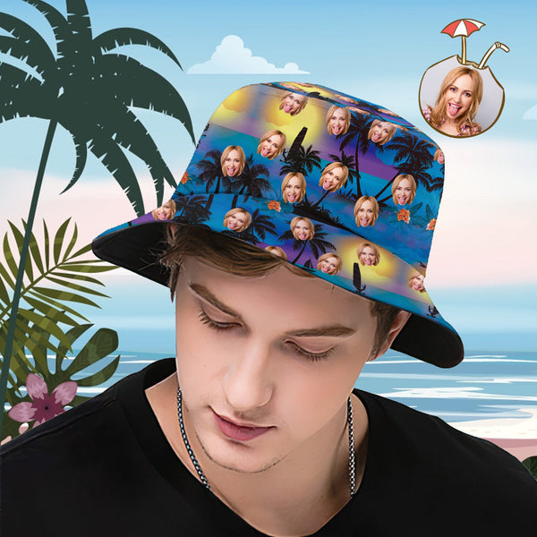 Benutzerdefinierte Eimer Hut Personalisiertes Gesicht als Allover-Print Tropischer Blumendruck Hawaiischer Fischerhut - Küste in der Abenddämmerung